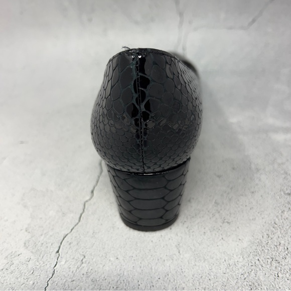 Stuart Weitzman Croc Embossed Leather Slip on Wedge Heel with Rubber Sole. EUC. - Picture 3 of 8